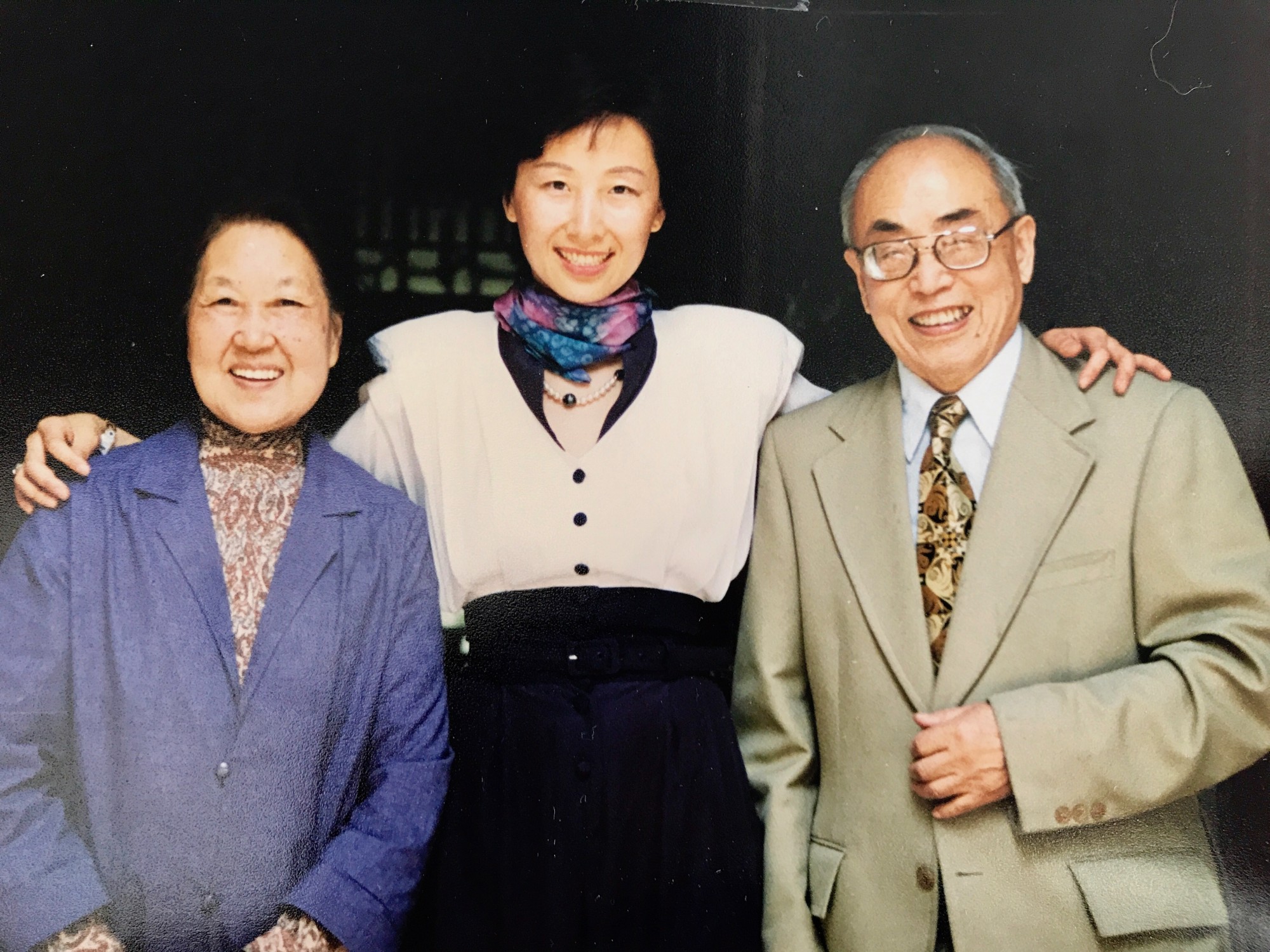 Prof Hou Renzhi